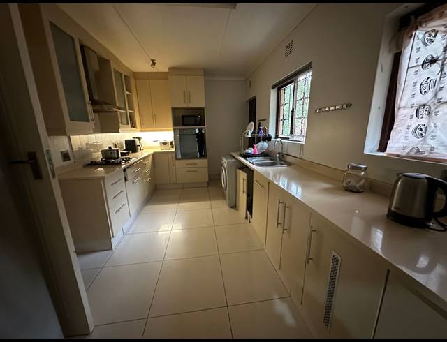 4 BEDROOM HOUSE FOR SALE IN WESTVILLE